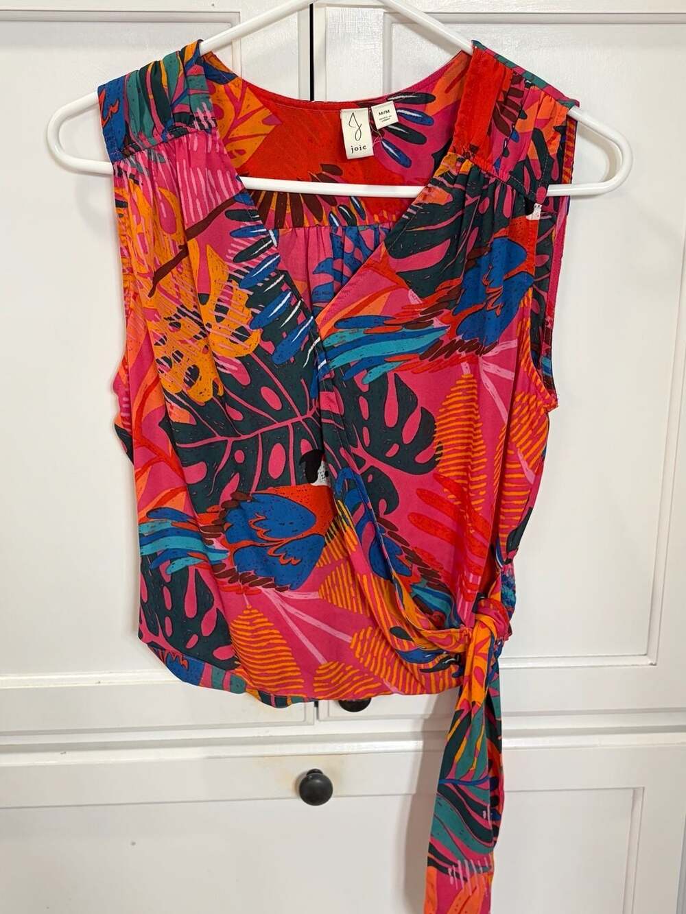 Joie Sleeveless Wrap Tropical Parrot Print Side Tie Pink Orange Top, M - Picture 4 of 8